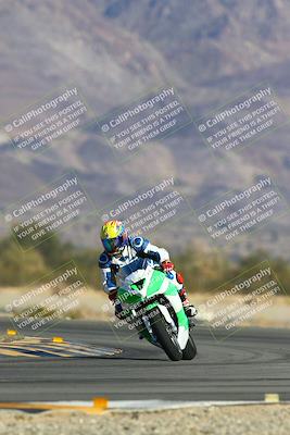 media/Jan-13-2024-SoCal Trackdays (Sat) [[9c032fe5aa]]/Turn 14 (10am)/